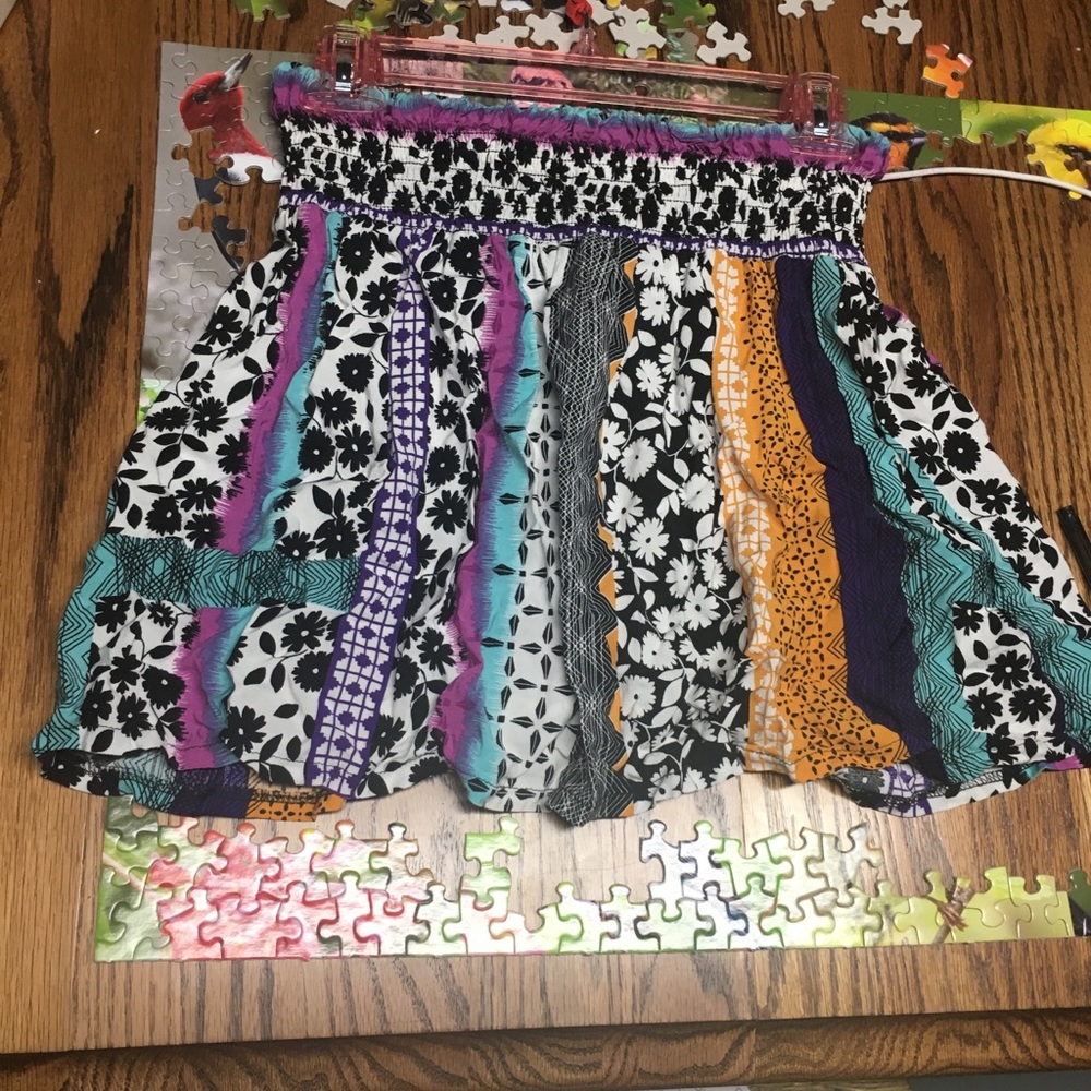 Funky Cute Patterned Skirt - Picture 1 of 2